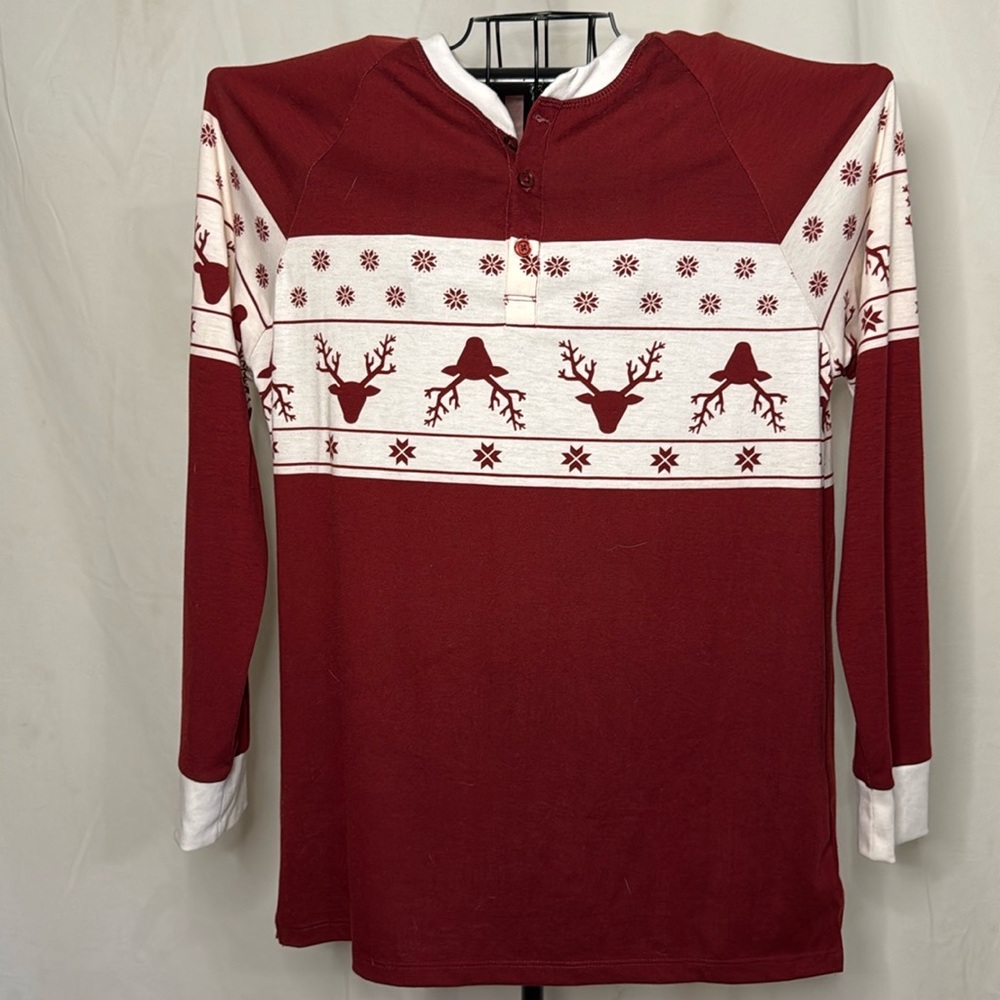 Long sleeve top. Reindeer and snowflakes. Small